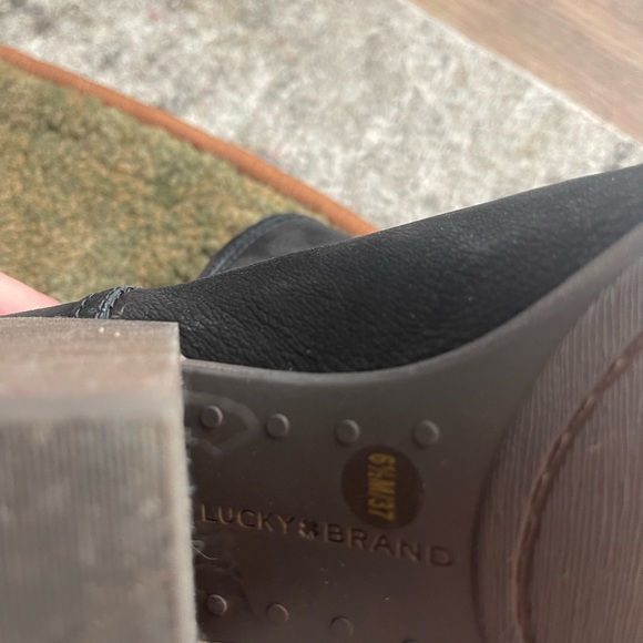 Sz 6.5 Lucky Booties - Picture 5 of 6